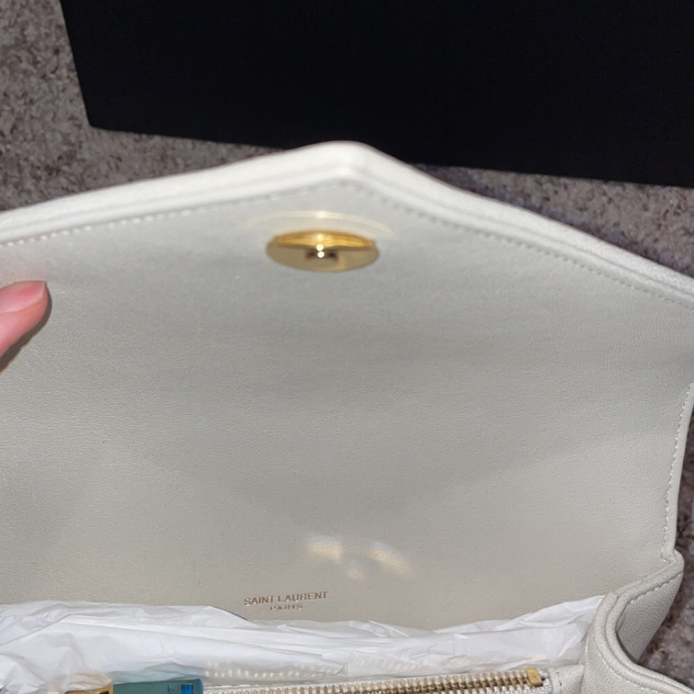 ❌SOLD❌BRAND NEW YSL COLLEGE MEDIUM - Picture 3 of 4